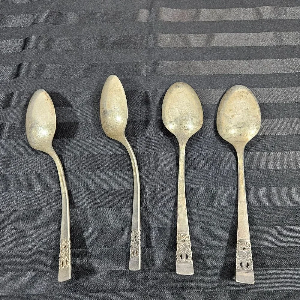 Vintage‎ Oneida Community Plate Serving Spoons Coronation Pattern Set of 4